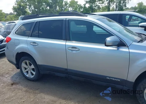2013 Subaru Outback 2.5I Premium z USA, uszkodzony, nr VIN 4S4BRCGC8D3320635